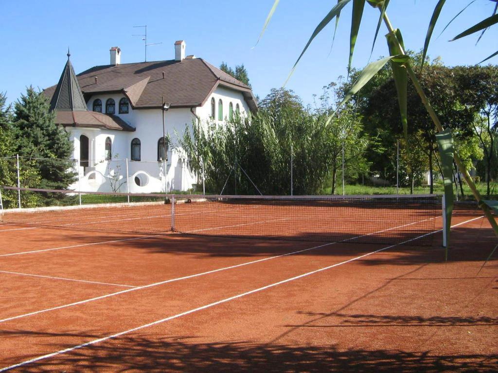 B&B Villa Pipacs Feketić Εξωτερικό φωτογραφία
