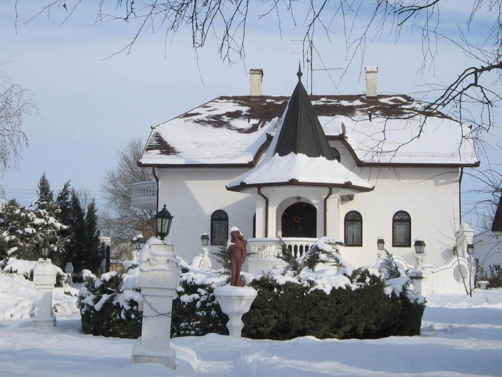 B&B Villa Pipacs Feketić Εξωτερικό φωτογραφία