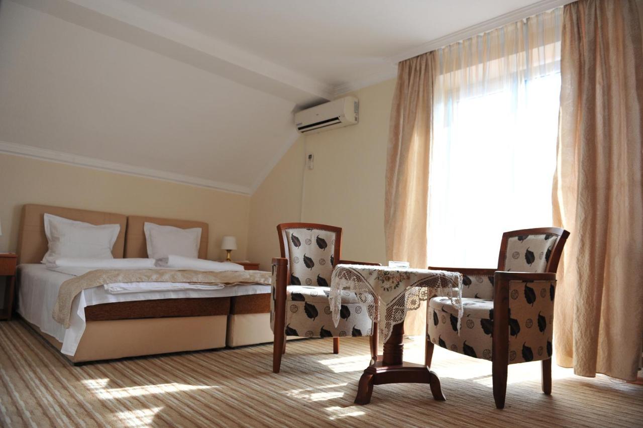 B&B Villa Pipacs Feketić Εξωτερικό φωτογραφία