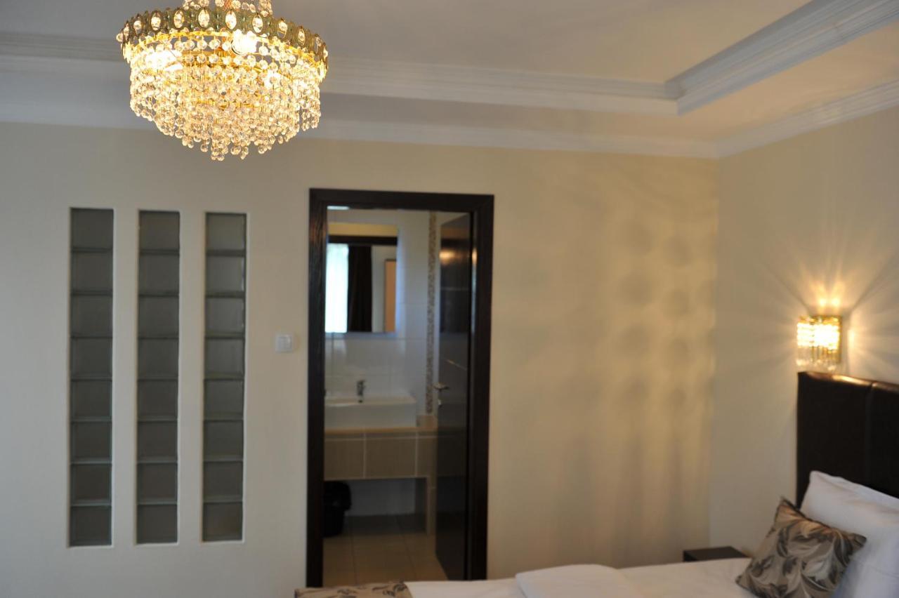 B&B Villa Pipacs Feketić Εξωτερικό φωτογραφία
