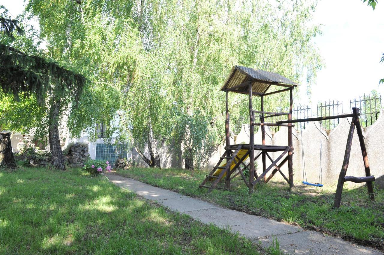 B&B Villa Pipacs Feketić Εξωτερικό φωτογραφία